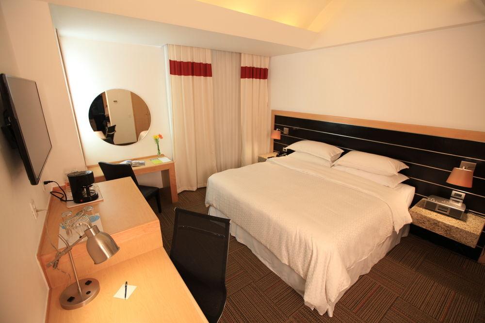 Hotel Four Points By Sheraton Colonia Roma Mexiko-Stadt